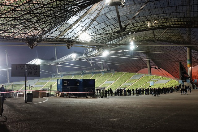 借助团队体 借助团队体